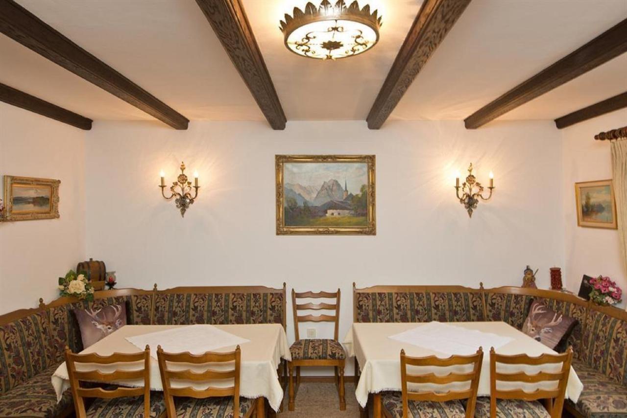 Gaestehaus Loedermann Garmisch-Partenkirchen Bagian luar foto