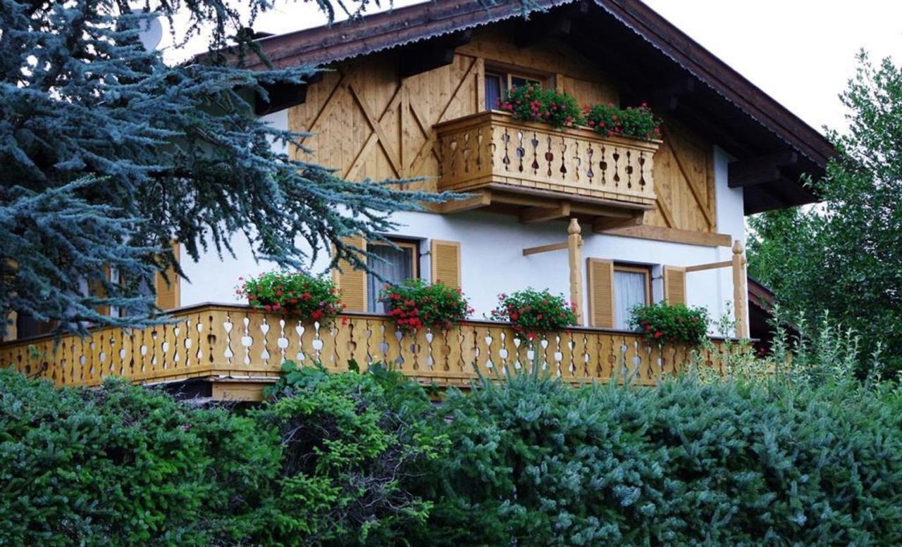 Gaestehaus Loedermann Garmisch-Partenkirchen Bagian luar foto